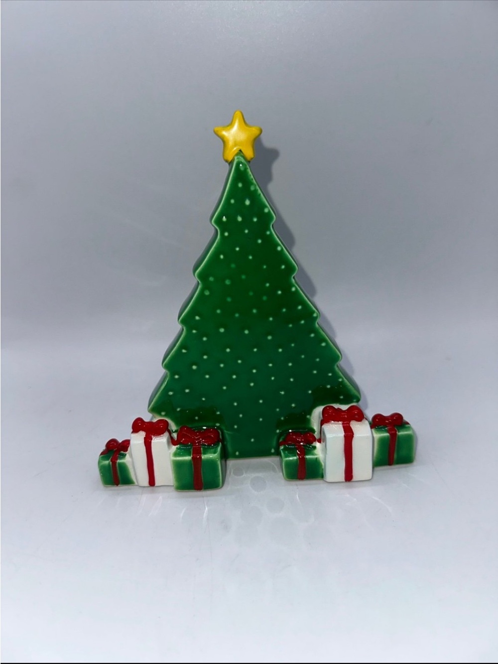Department 56 Green Christmas Tree with Presents Decor Lynda Sylvester Design